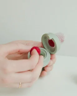 Baby Feeder