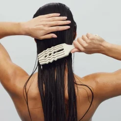 Curved Flex Detangler
