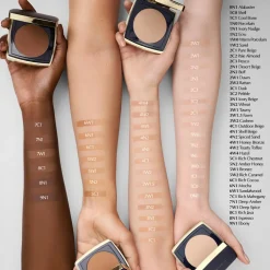 Double Wear Stay-In-Place Matte Powder Foundation
