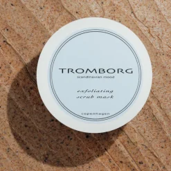 Exfoliating Scrub Mask