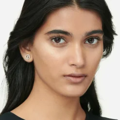 Fluid Sheer Liquid highlighter