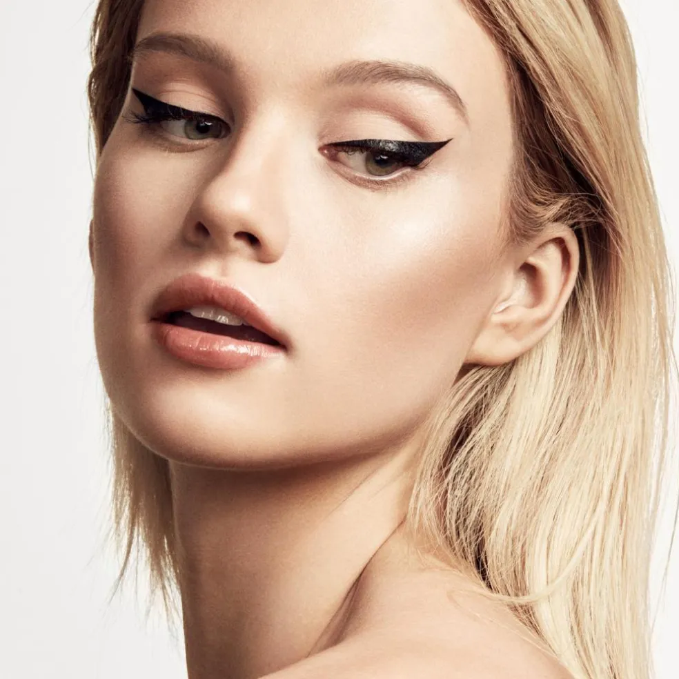 Flyliner Longwear Liquid Eyeliner