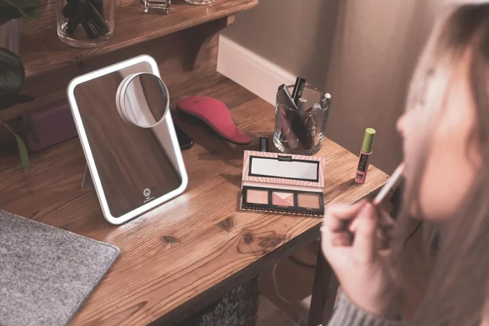 Glow and Go Travel Mirror
