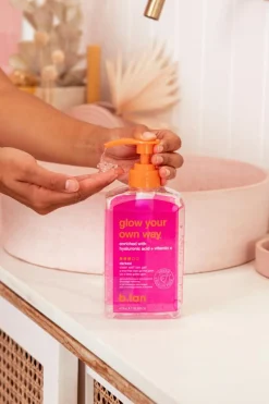 Glow Your Own Way Clear Self Tan Gel