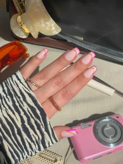 Instant Pro Press-on Manicure