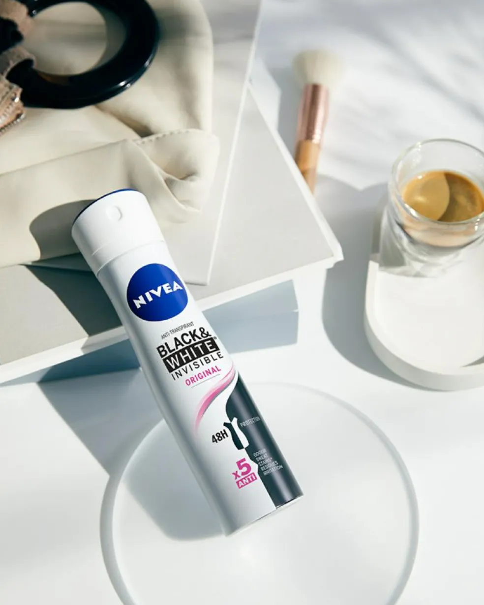 Invisible Black & White Clear Deo Spray