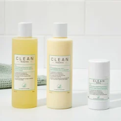Kakadu Plum Brightening Deodorant