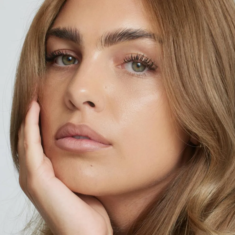 Lip Line'n Coat