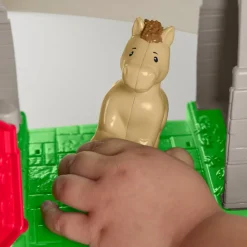 Little People Friendly Hestestald