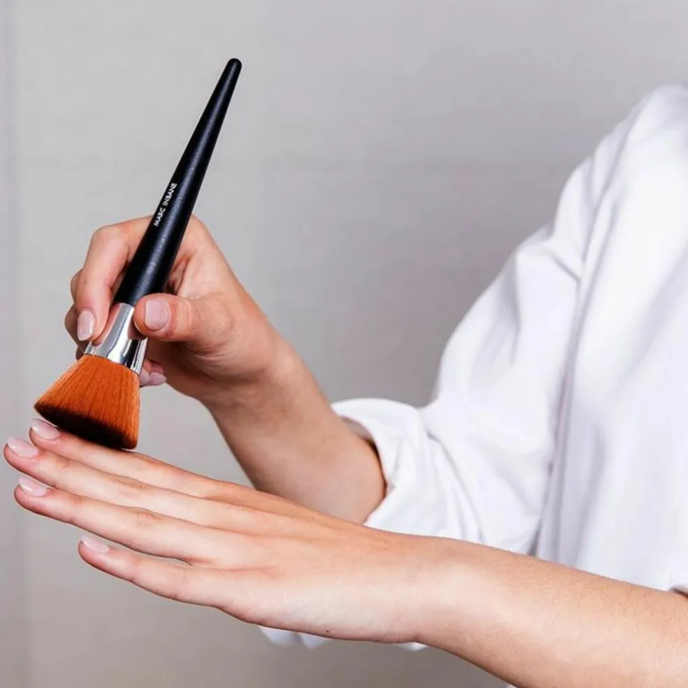Powder Brush