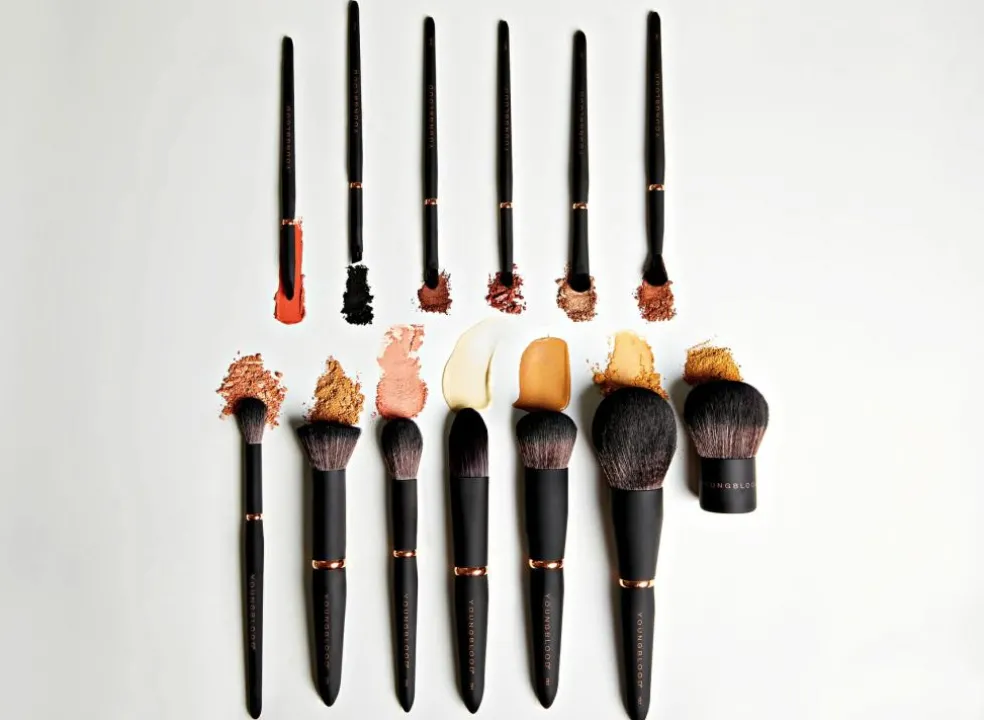 Powder YB2 Luxe Makeup Brush