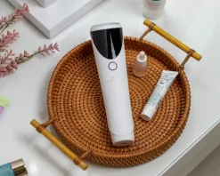 Pure Red LED Light Therapy Device