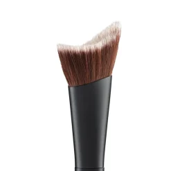 Smoothing Foundation Brush N°101