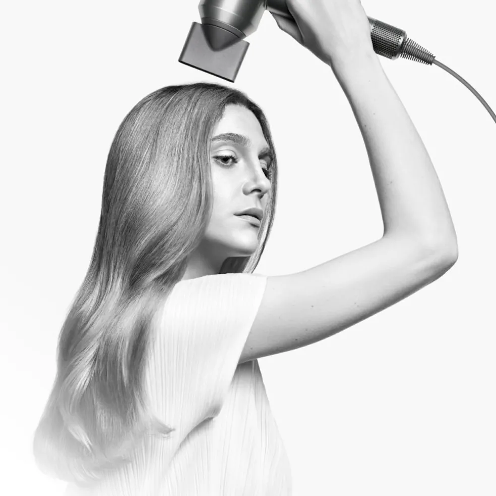 Supersonic Hairdryer Straight + Wavy