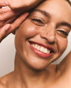 Tinted Beauty Balm Contour